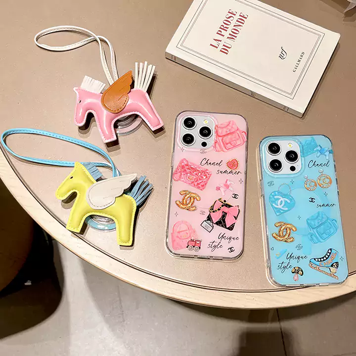 アイホン17 スマホケース シャネル風 