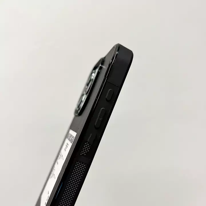 バレンシアガ balenciaga iphone17プロ 