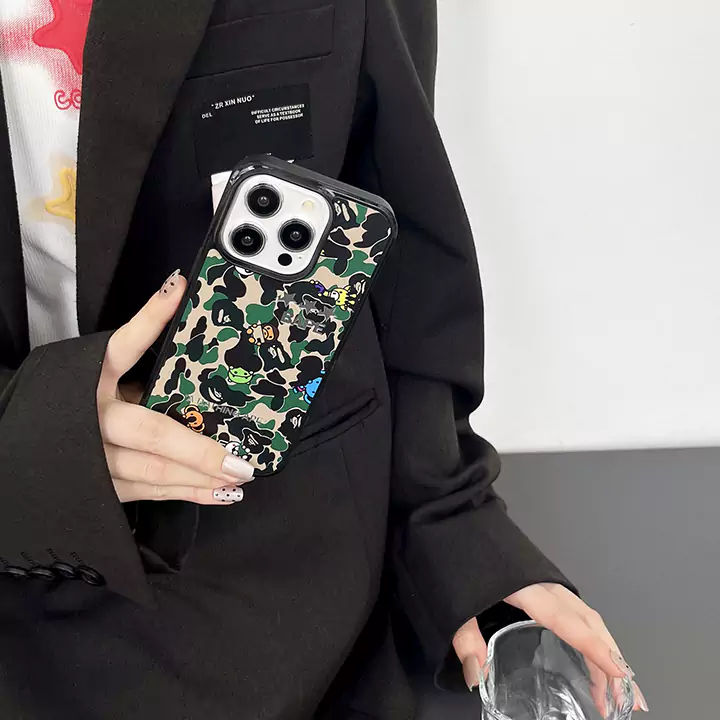 ハイブランド ア・ベイシング・エイプ アイホン17pro スマホケース 