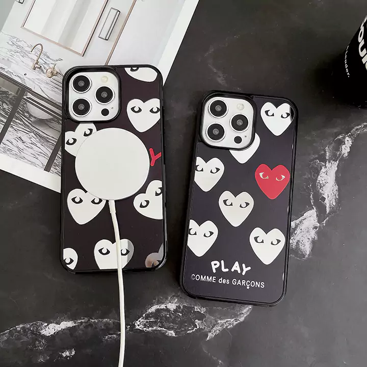 iphone 15 pro コムデギャルソン スマホケース 