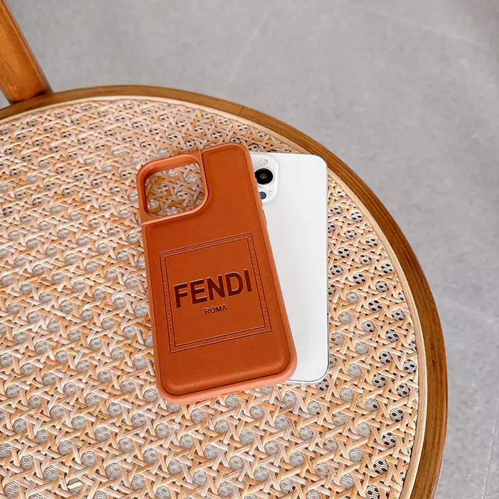 アイフォーン17 フェンディ fendi ケース 