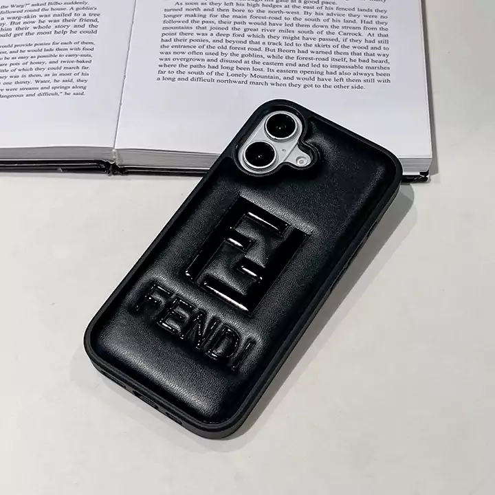 fendi フェンディ アイフォーン17 