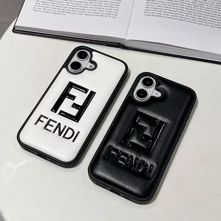 フェンディ fendi アイフォーン17pro max カバー 