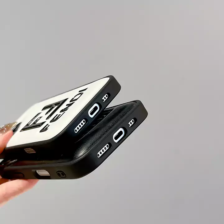 ブランド カバー アイフォン17 フェンディ 