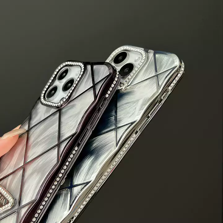 ブランド ケース iphone17pro prada 