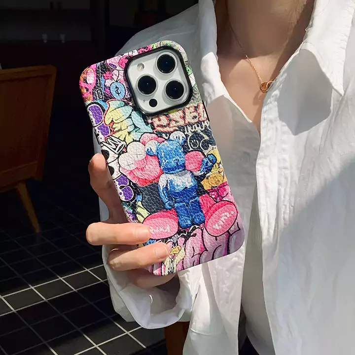 ハイブランド 携帯ケース アイフォン17 カウズ kaws 