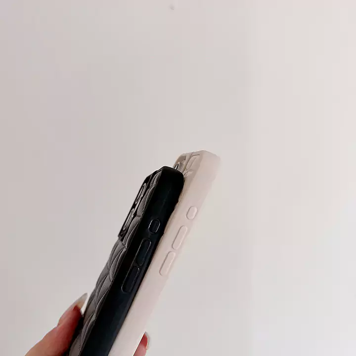 ブランド ケース iphone17plus prada 