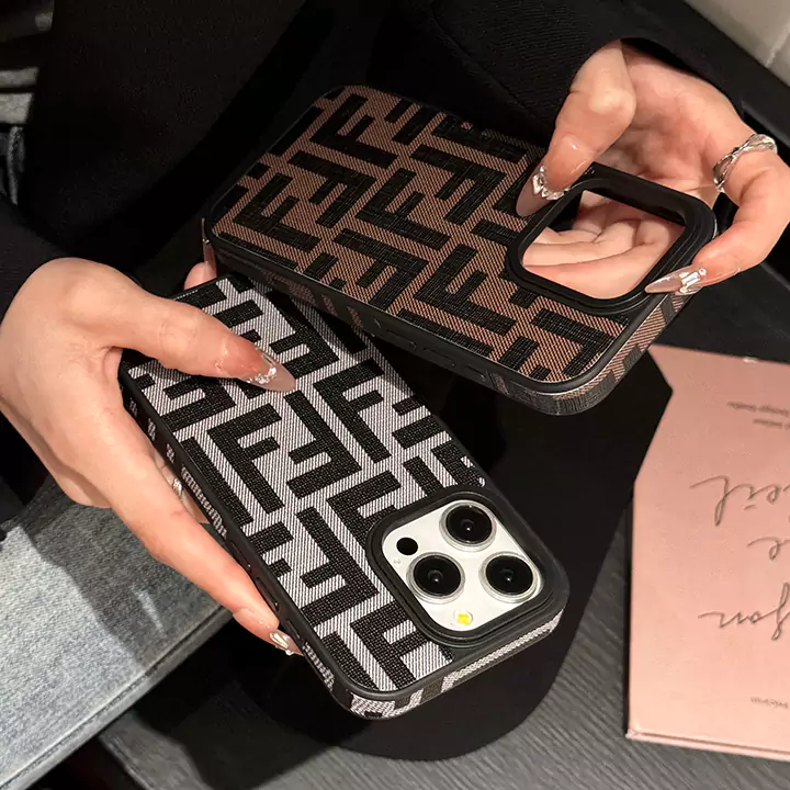 fendi アイフォーン17 