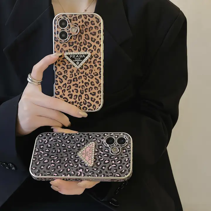 アイフォーン17 プラダ prada  ケース 