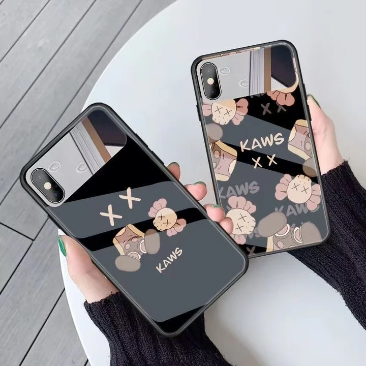 iphone17 スマホケース kaws風 