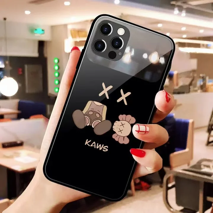 カウズ iphone17プロ max 