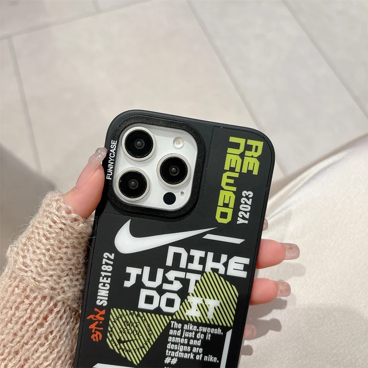 ブランド ケース アイホン16 Pro nike 