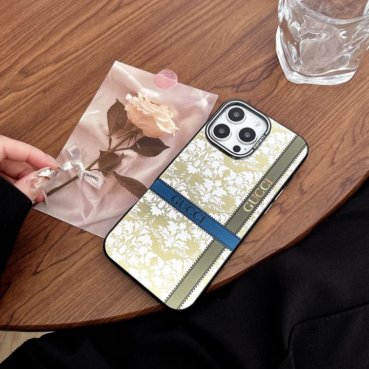 アイホン15 pro グッチ スマホケース 