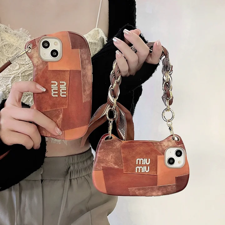 アイフォーン17 カバー miumiu風 