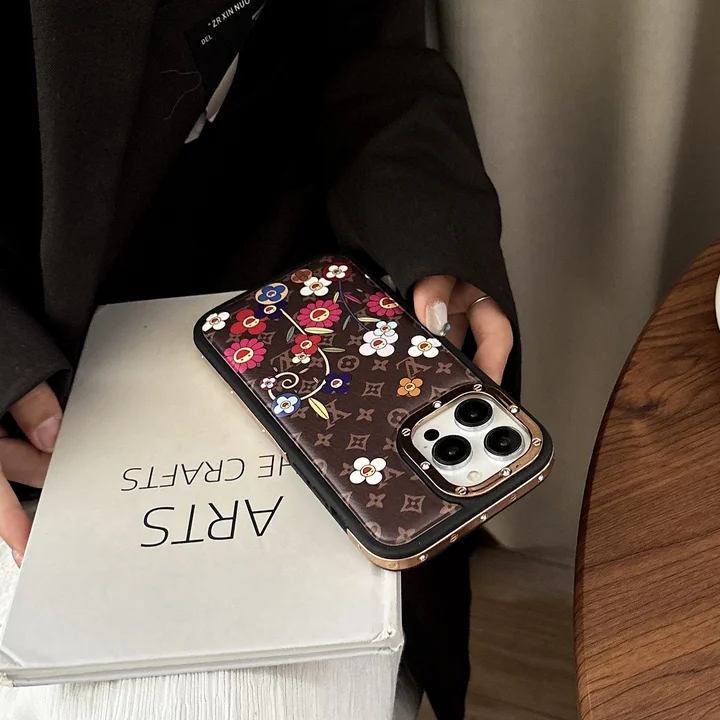 ハイブランド アイホン 15 スマホケース 