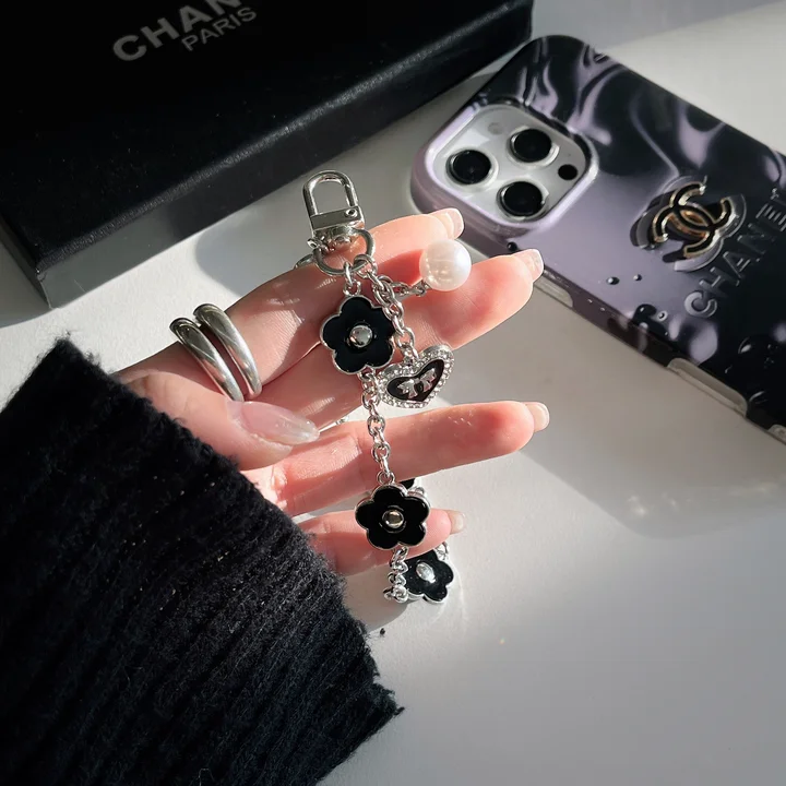 ハイブランド カバー アイフォーン15 chanel 