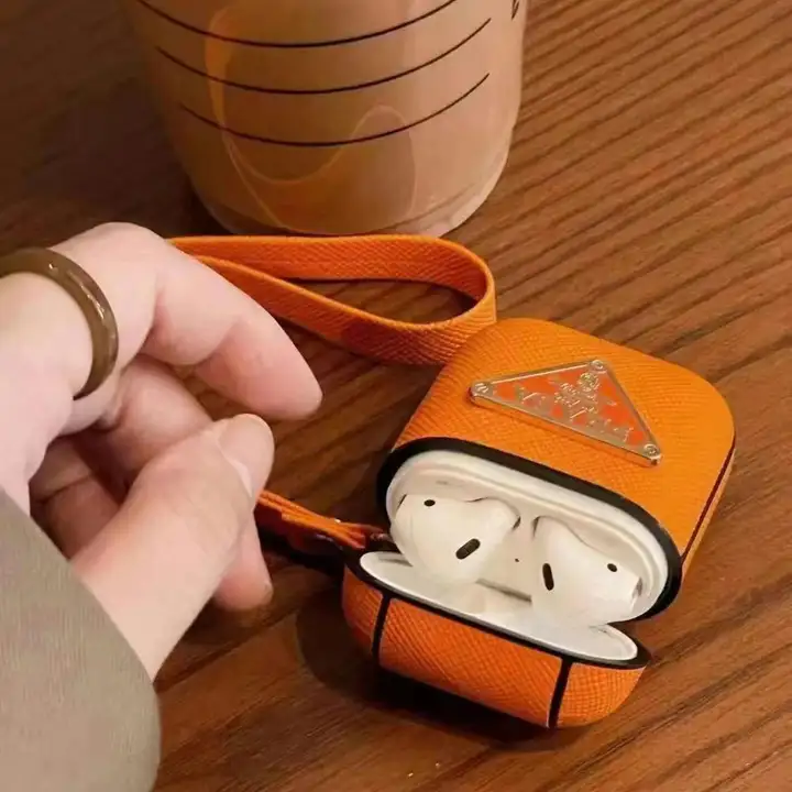 prada プラダ 収納ケース アイフォン17plus 