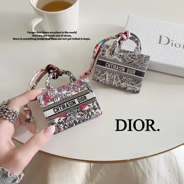 アイフォンiphone17 ケース dior 