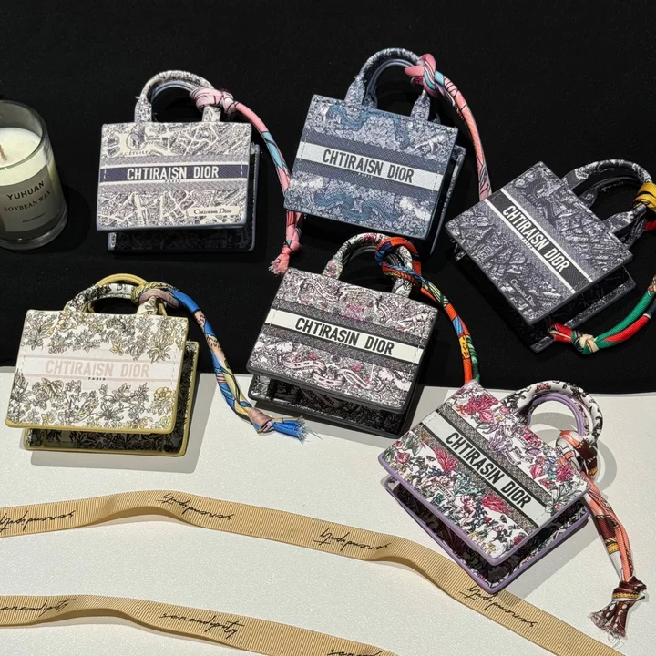 アイホンiphone17promax ケース ディオール dior 