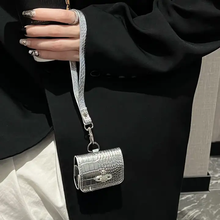 ヴィヴィアン ウエストウッド vivienne westwood アイフォーン17plus カバー 