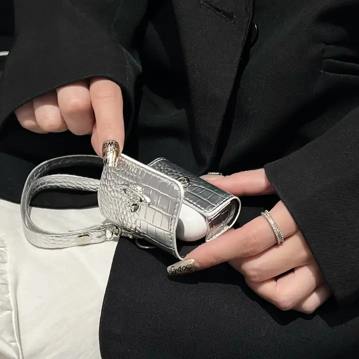 vivienne westwood ケース アイホン17プラス 