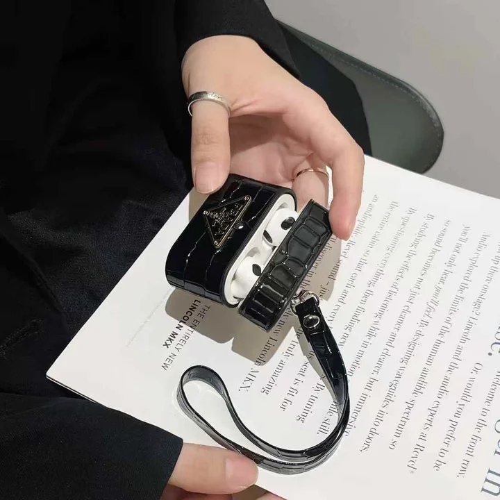 ブランド プラダ アイフォーンiphone17プラス 収納ケース 