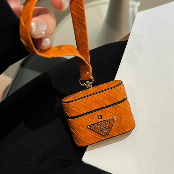 プラダ prada  カバー アイフォーン17 