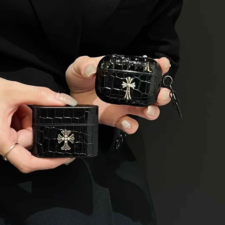 アイフォーン17プラス chrome hearts ケース 