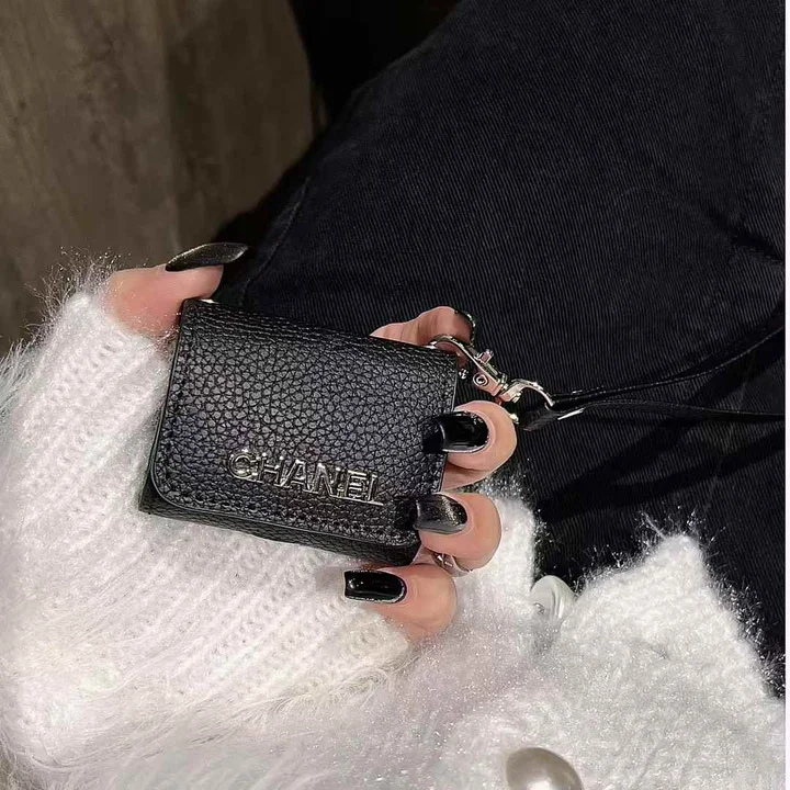 ハイブランド シャネル風 アイフォーン17plus 収納ケース 