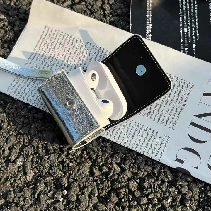 プラダ風 カバー アイフォーンiphone17pro 