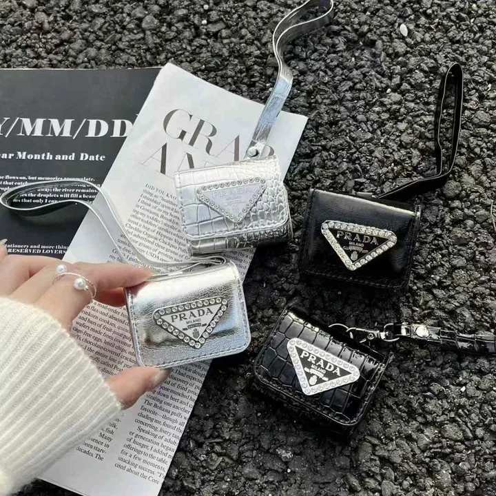 アイフォン17plus プラダ ケース 