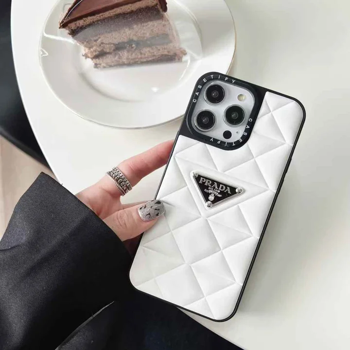 プラダ スマホケース アイフォン15 plus 