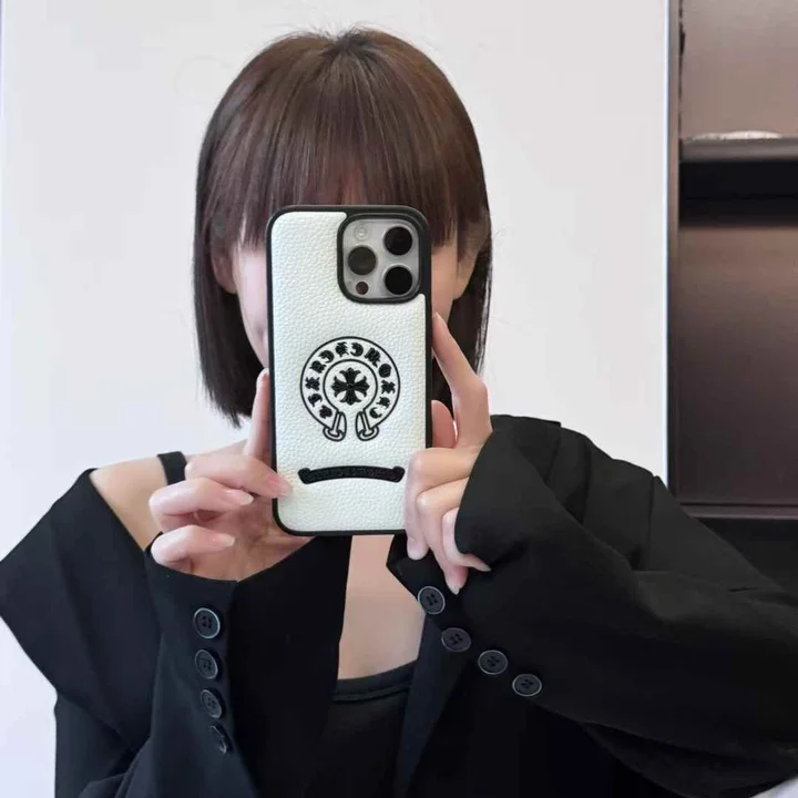 iphone17 chrome hearts カバー 