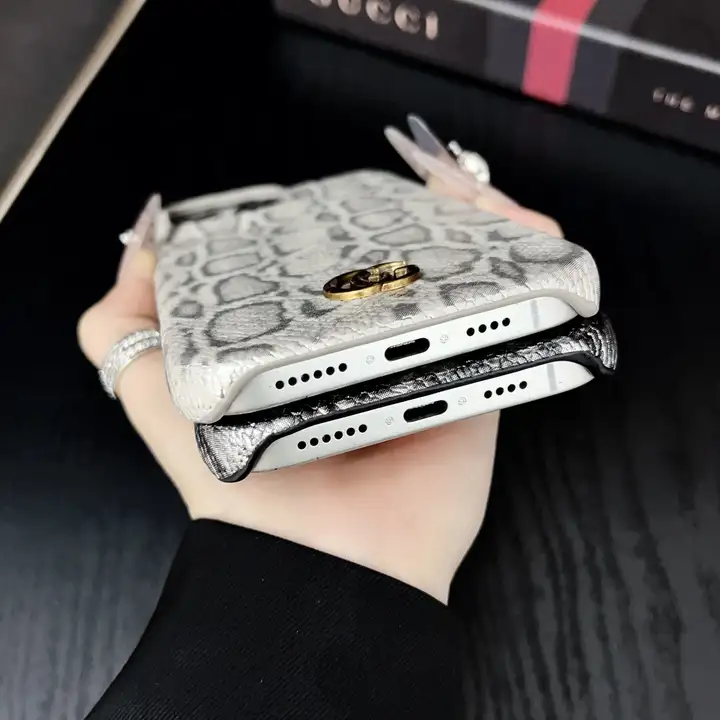 グッチ風 アイフォン16 Plus 
