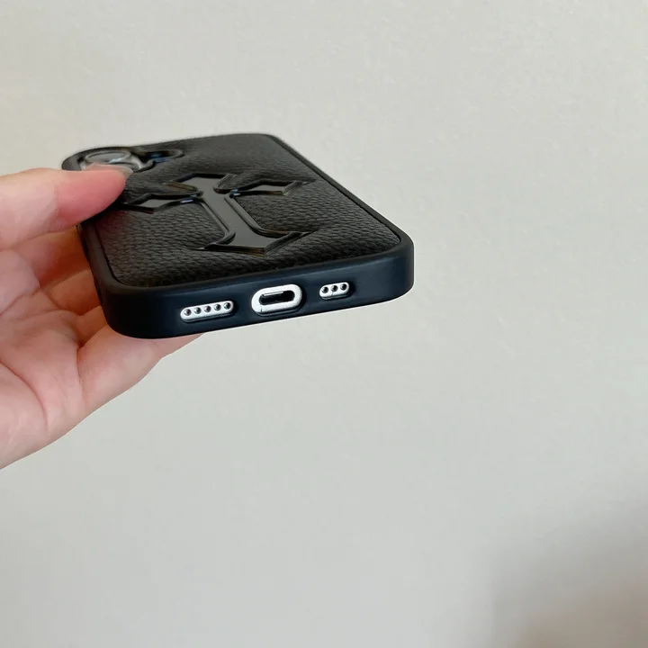 ブランド カバー アイホン17pro 