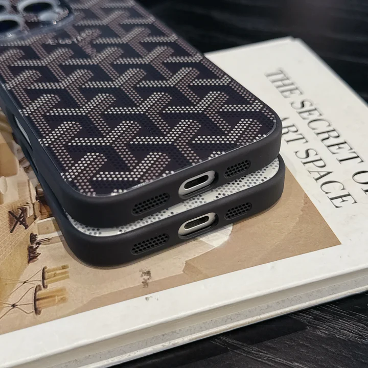 ブランド スマホケース アイフォン 14プロ 