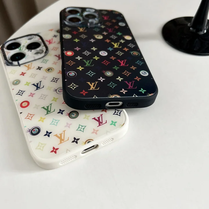 ブランド カバー iphone17プロ 