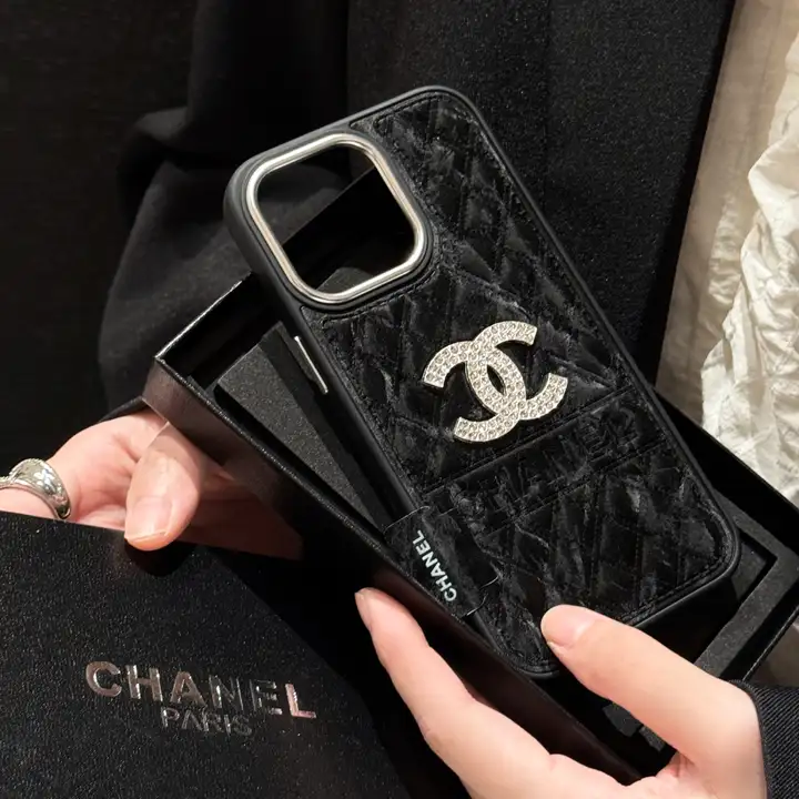 アイフォーン17plus chanel カバー 