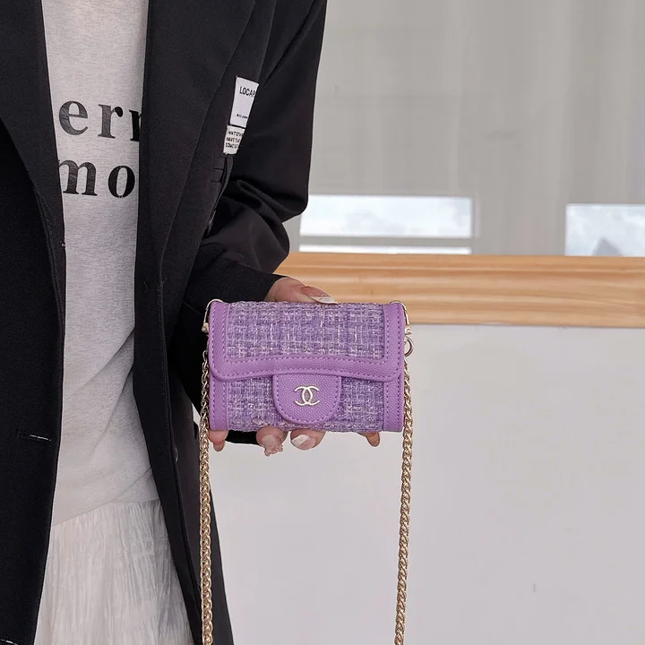 アイフォーン17plus シャネル カバー 