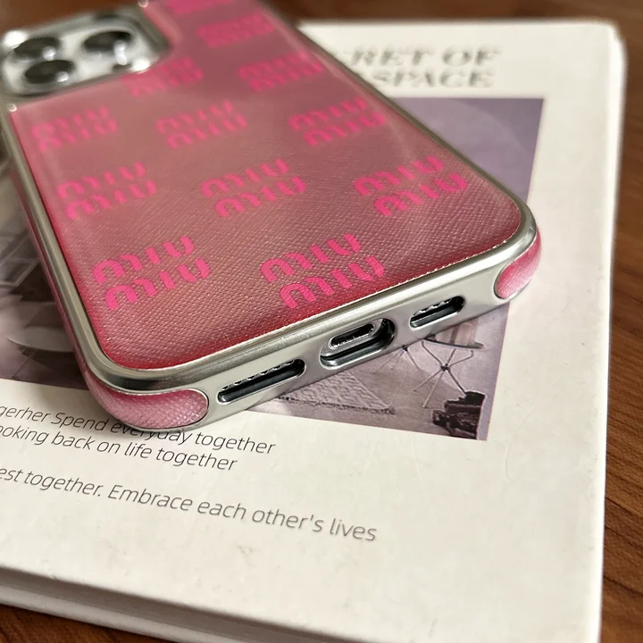 miumiu風 アイフォン17plus 