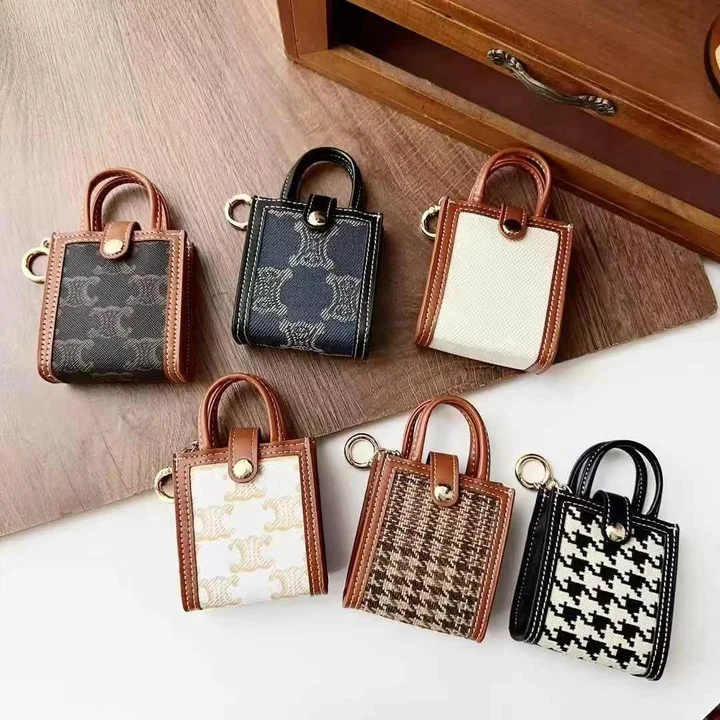 アイフォーン17 セリーヌ風 収納ケース 