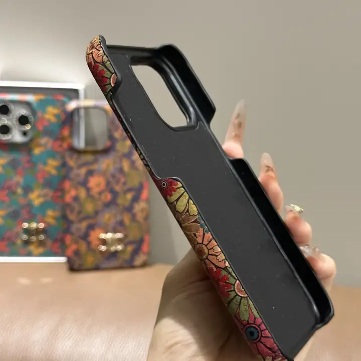 アイフォーン17plus セリーヌ スマホケース 