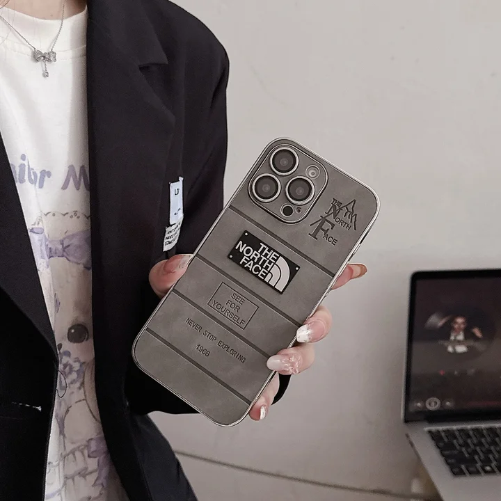 ハイブランド スマホケース アイフォン17プロ ザ・ノース・フェイス 