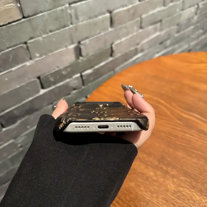 ハイブランド スマホケース アイホン17プロ 