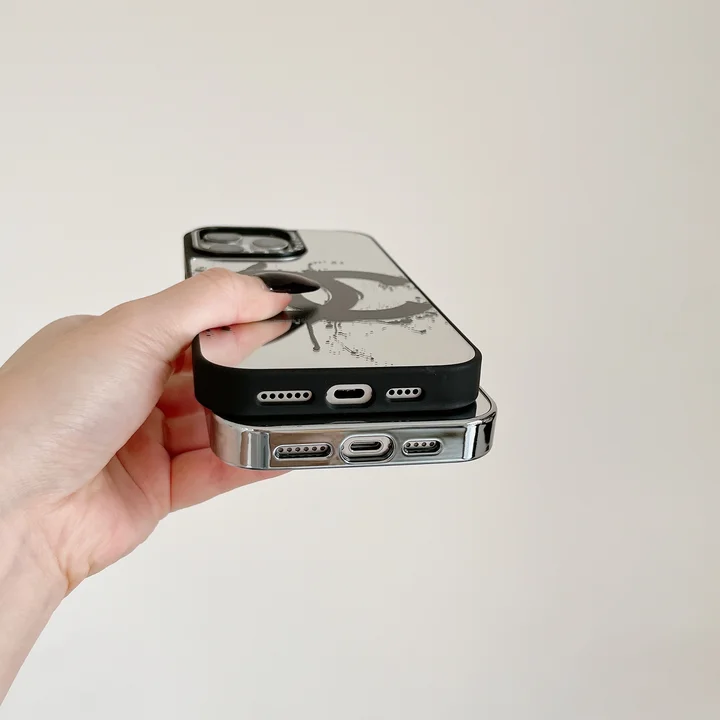 iphone17plus シャネル スマホケース 