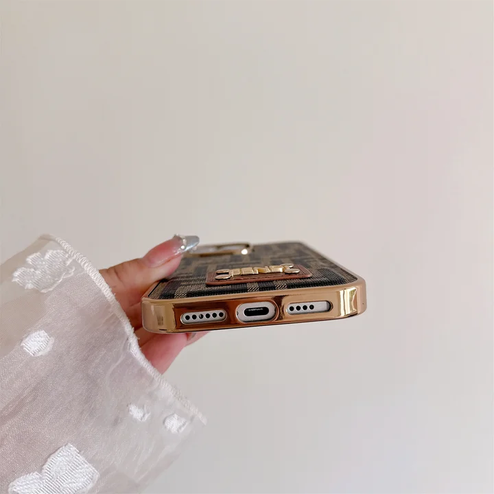 ブランド ケース アイホン17プロ max fendi フェンディ 