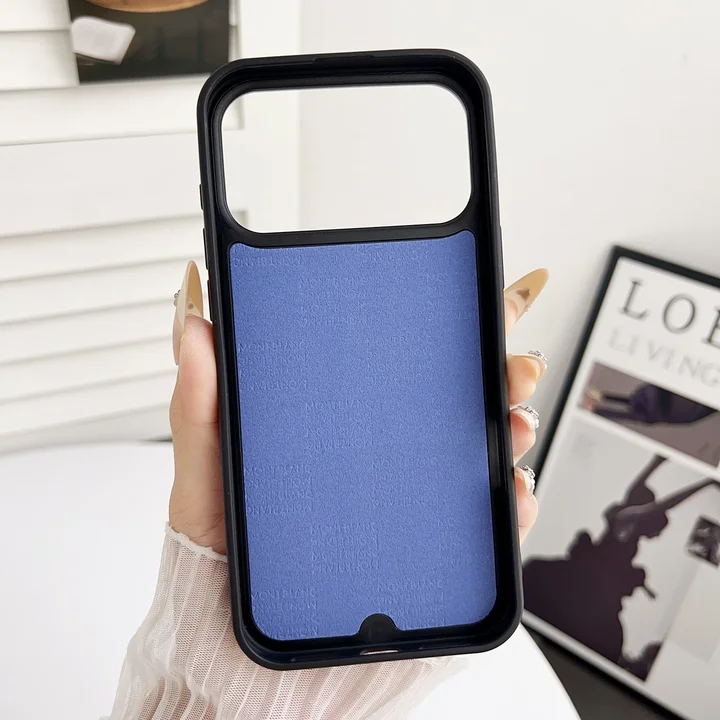  アイホン17プラス カバー 