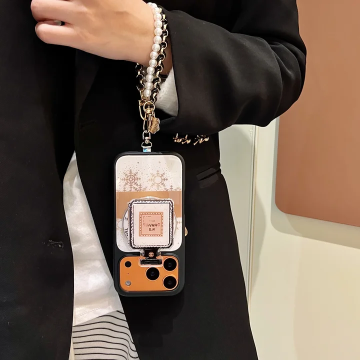 ハイブランド シャネル アイフォン15 pro max 携帯ケース