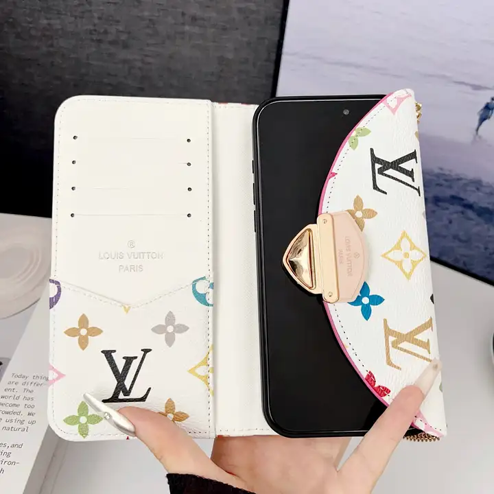 ブランド 携帯ケース アイフォン17プラス 