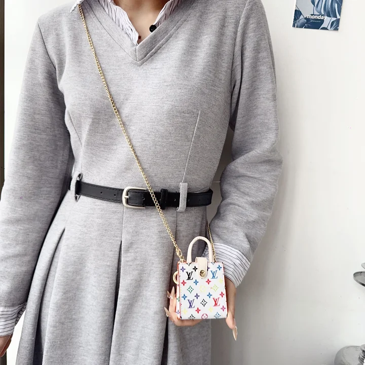 アイホン17pro max カバー